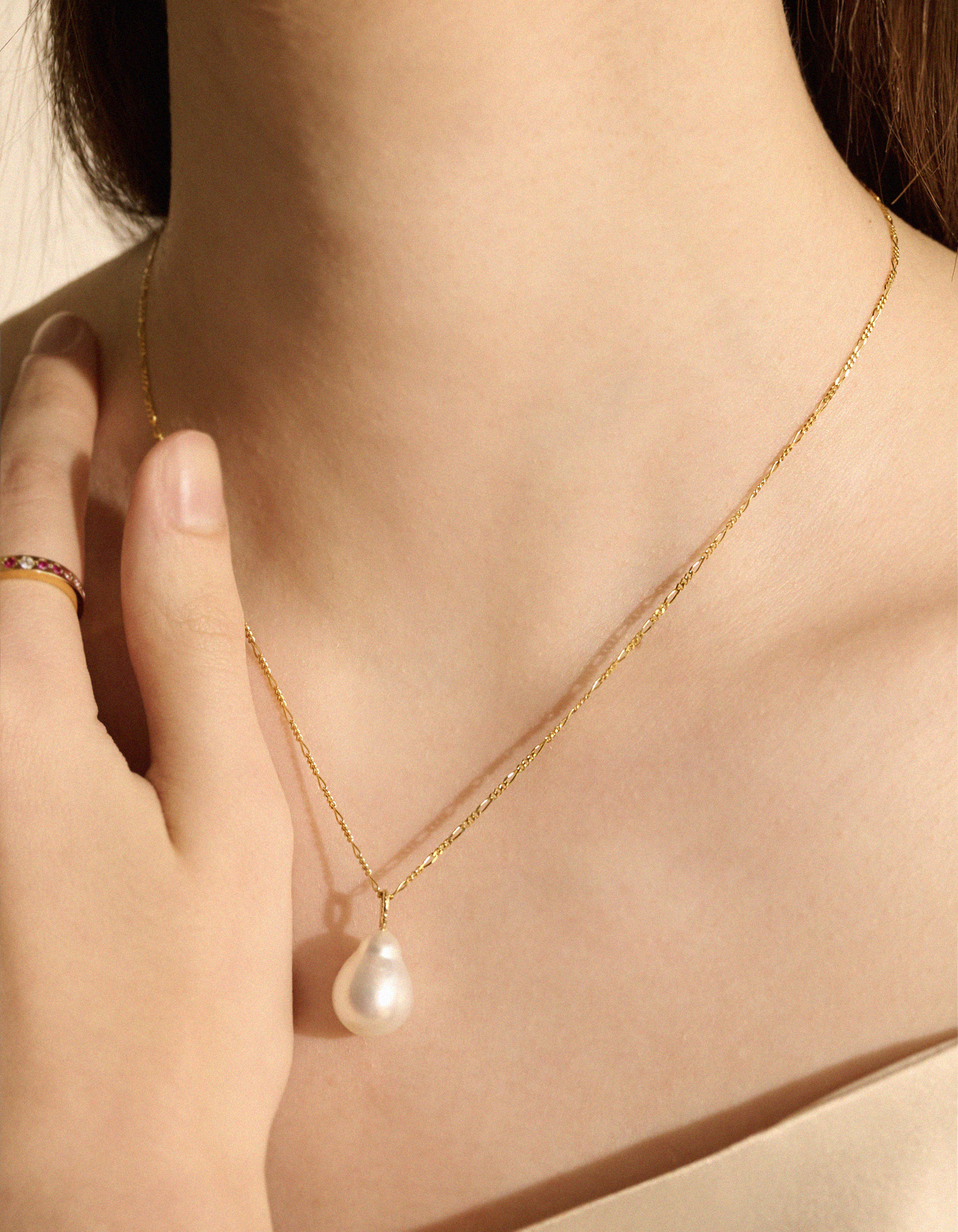 [14k] White Baroque Pearl Necklace